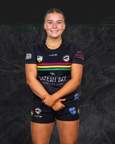 Indi Curr in Panthers kit
